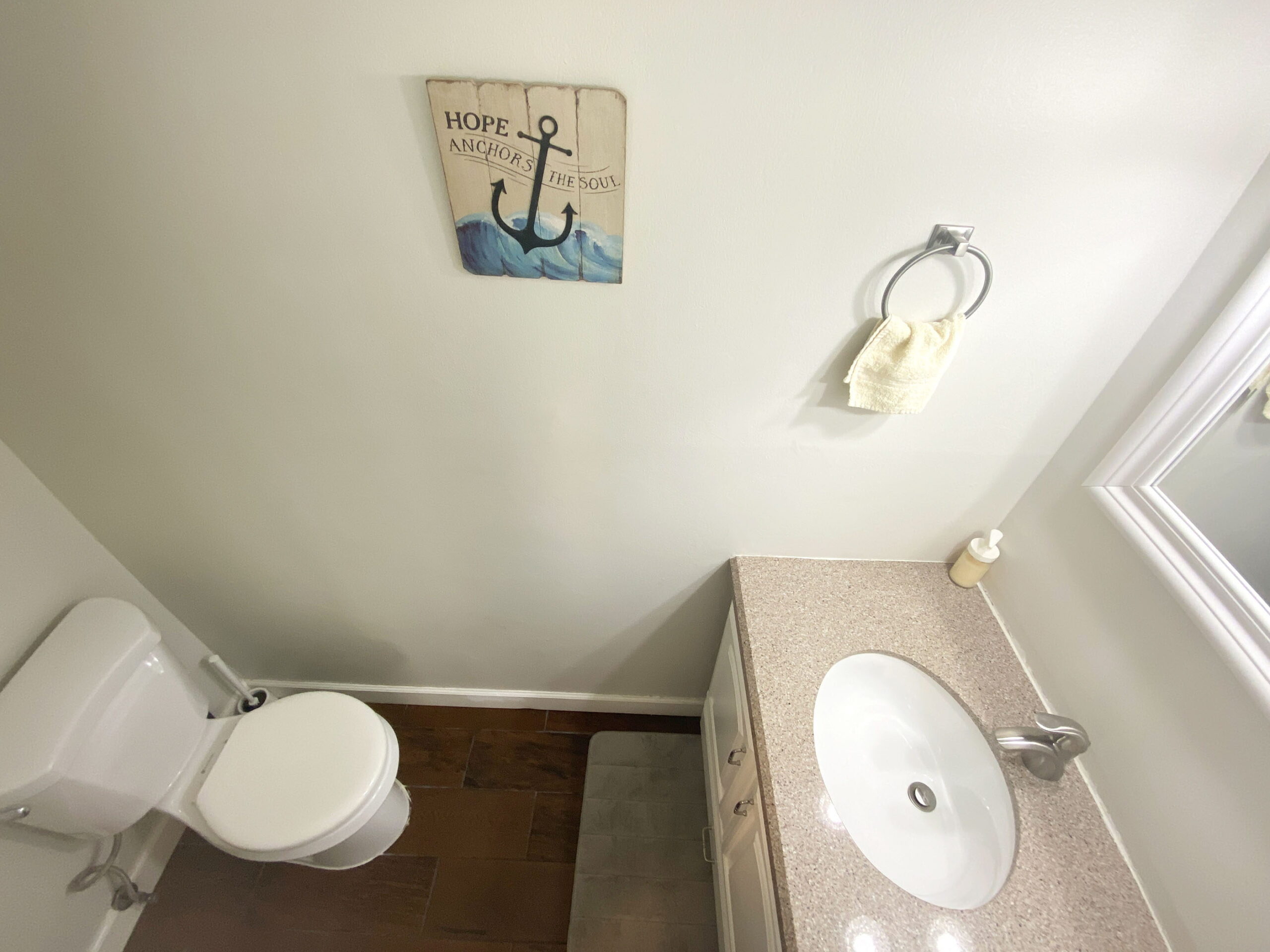 Half bathroom at Tarpon Harbor 1 Fort Lauderdale vacation rental
